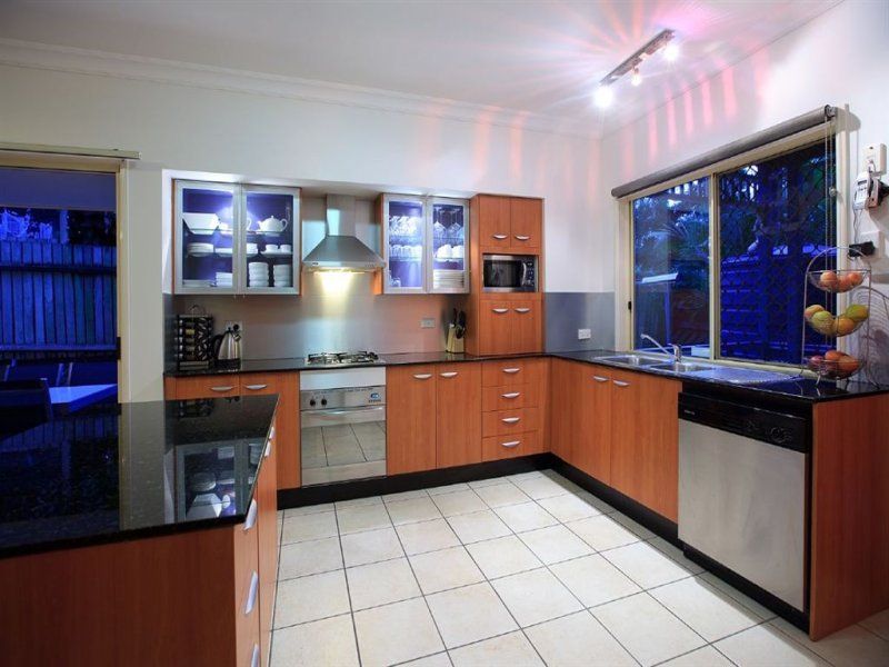 9 Hume Street, Norman Park QLD 4170, Image 2
