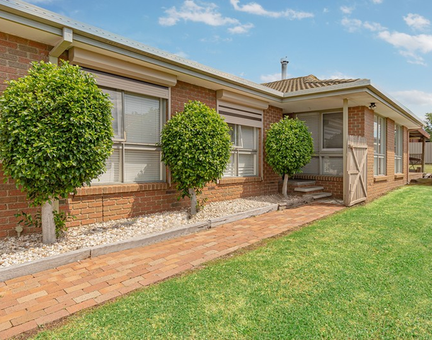 11 Manna Court, Meadow Heights VIC 3048