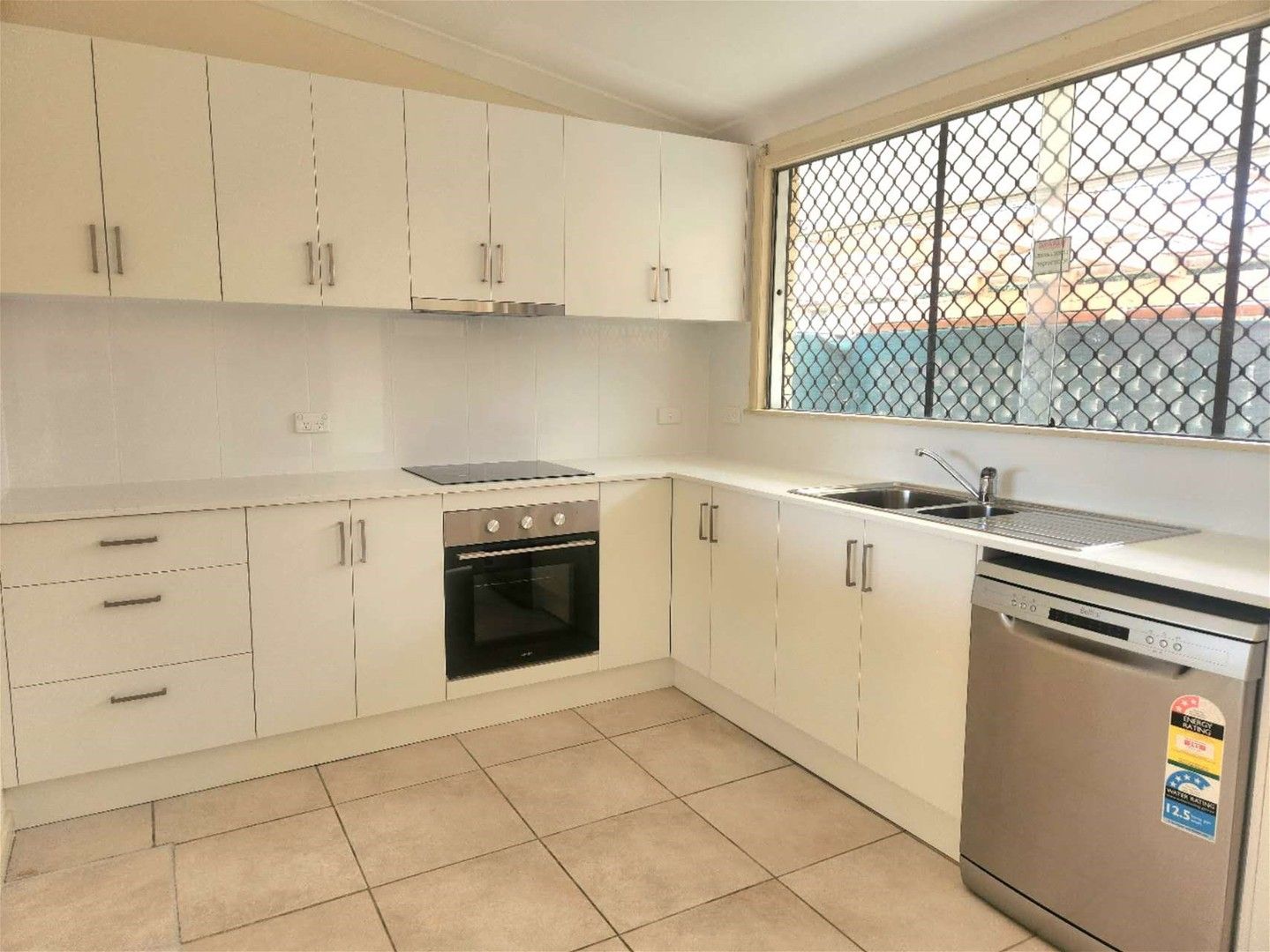 3 bedrooms House in 9 Pickworth Street UPPER MOUNT GRAVATT QLD, 4122