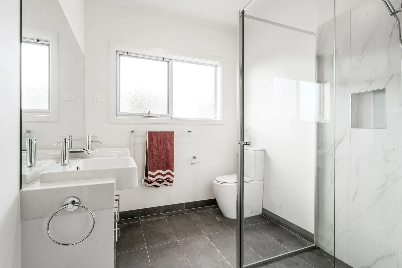 Additional image 5 of 3/258 Roslyn Rd, Highton VIC 3216