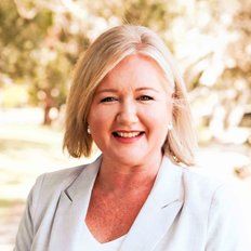 Elders Real Estate Port Macquarie - Lisa Dixon