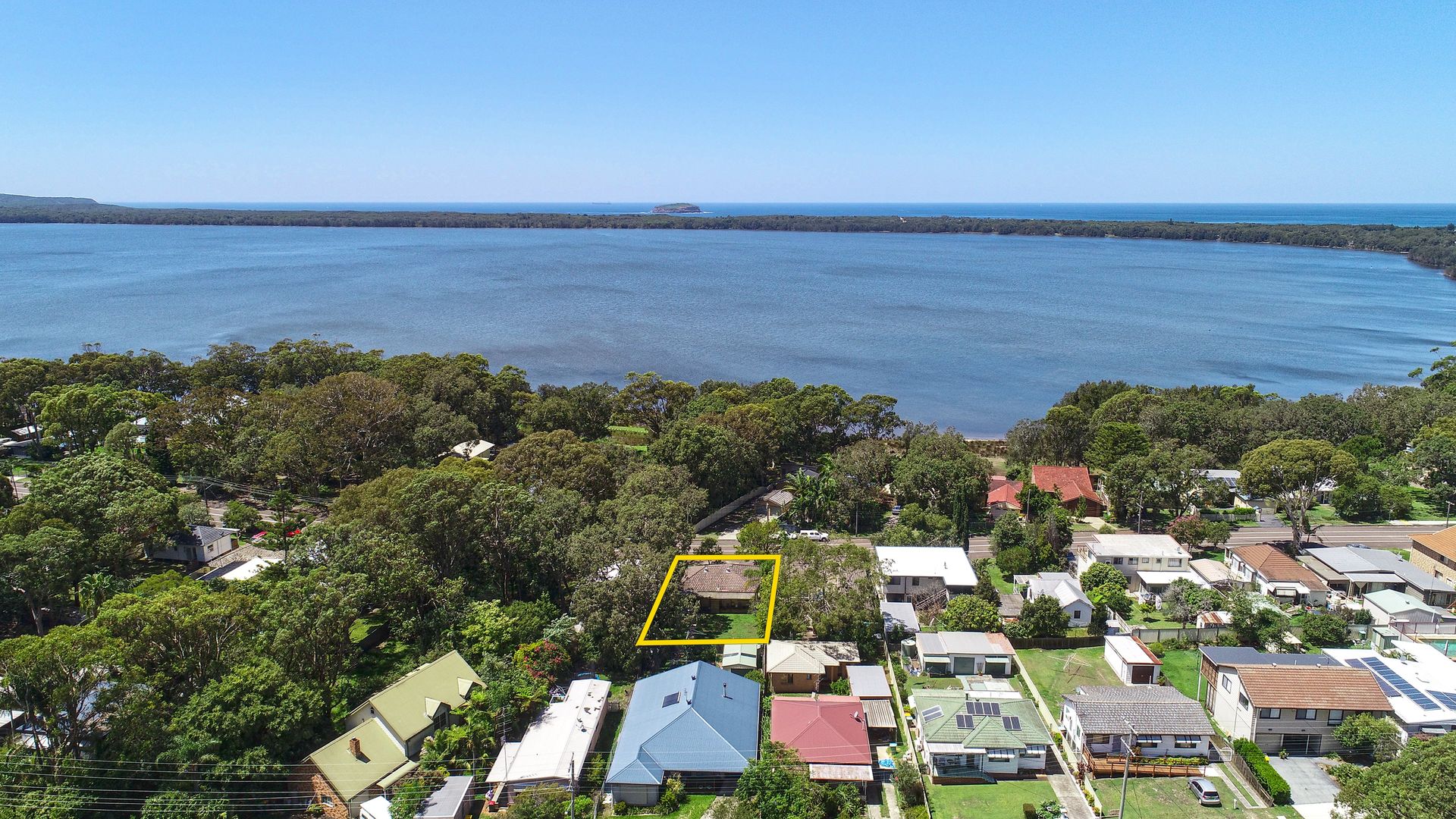 82 Sunrise Avenue, Halekulani NSW 2262, Image 2