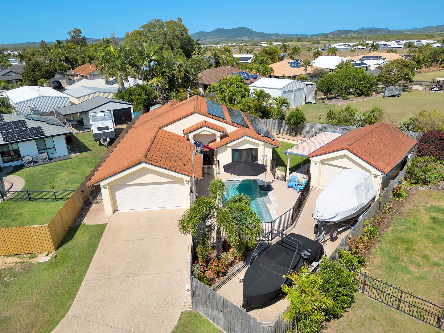 12 Starboard Circuit, Shoal Point QLD 4750, Image 1