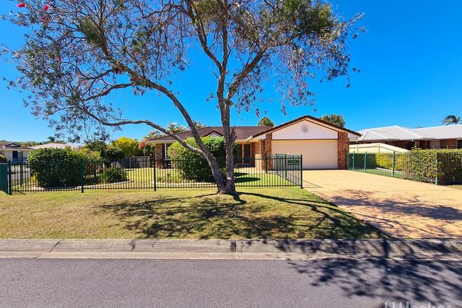 Picture of 2 Squire Place, SANDSTONE POINT QLD 4511