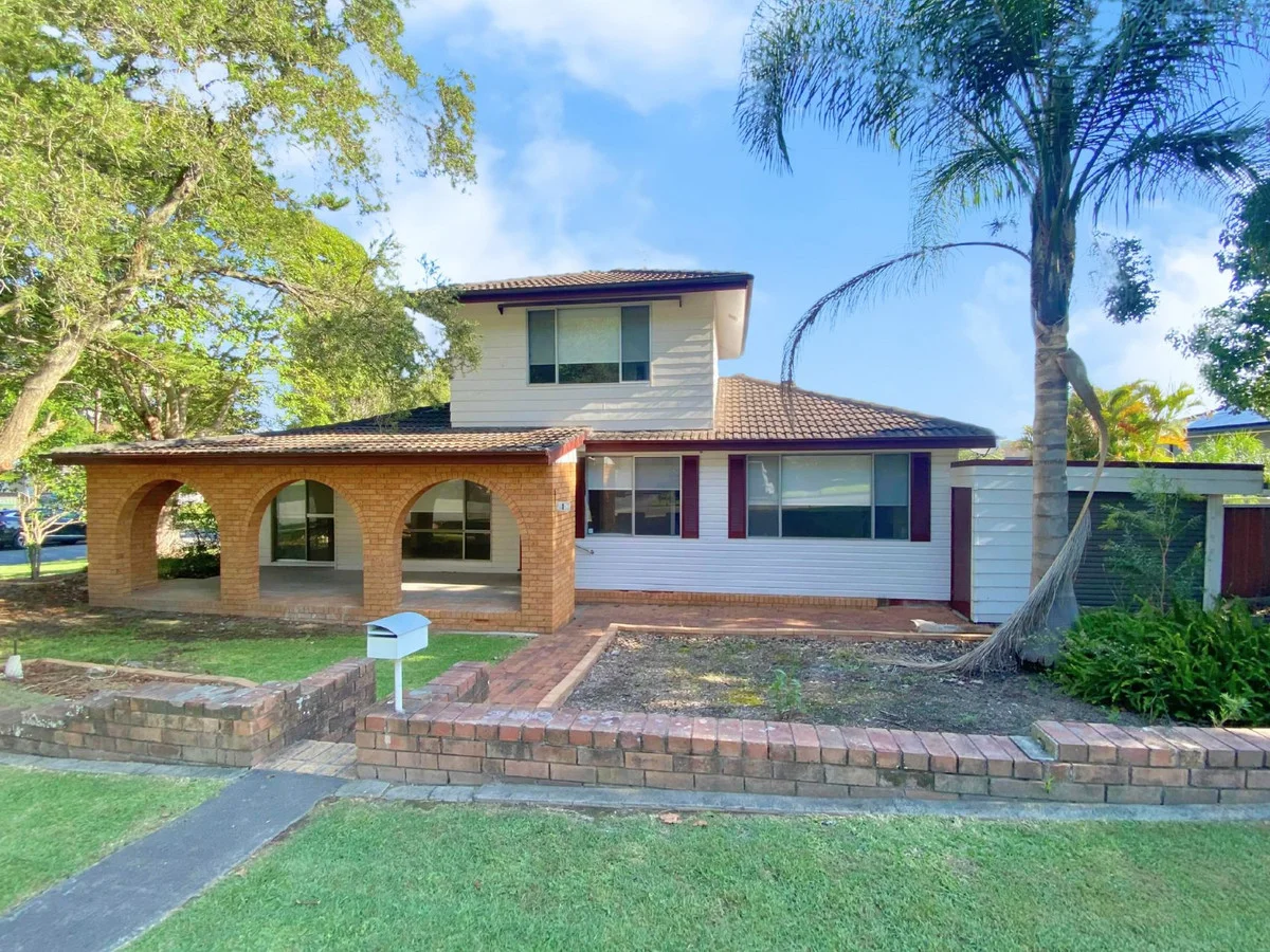 1 Lisa Avenue, Warners Bay NSW 2282