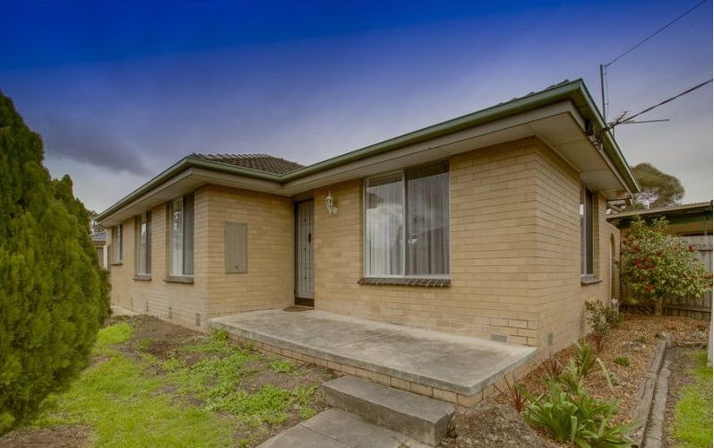 3 bedrooms House in 1/50 Renwick Road FERNTREE GULLY VIC, 3156