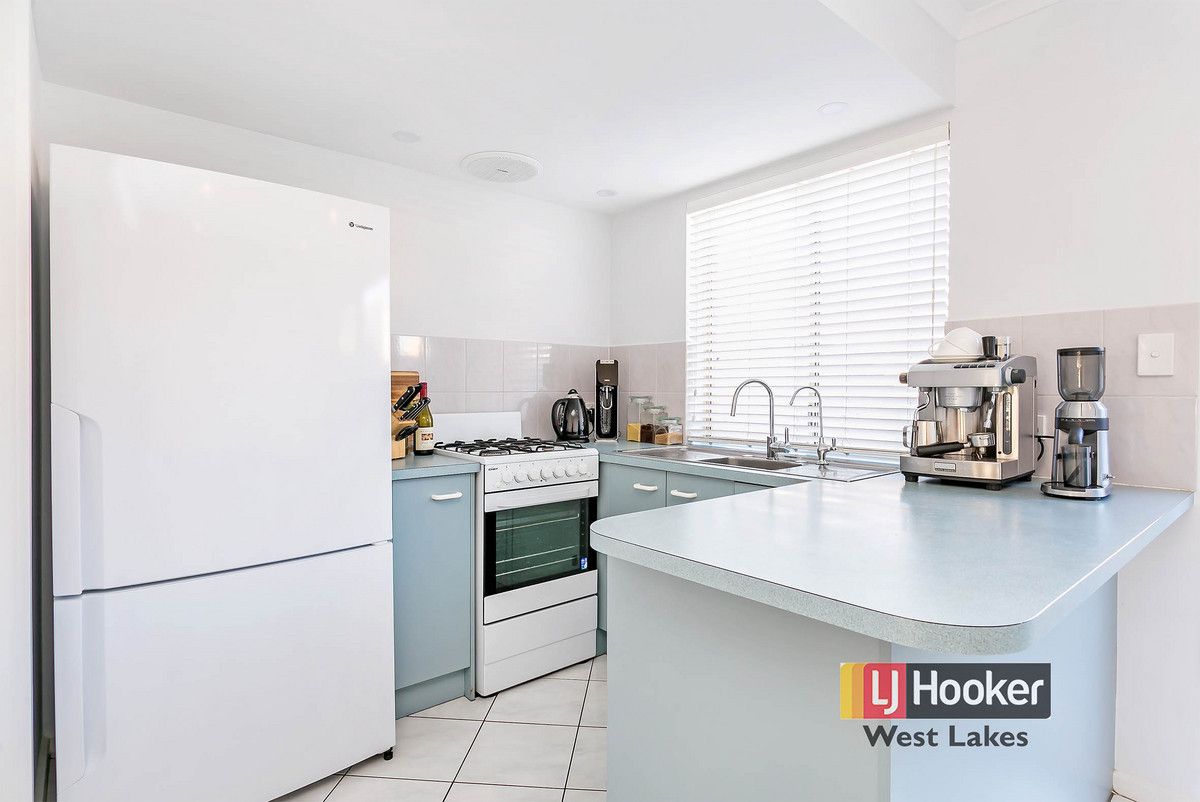 2/10 Tim Hunt Way, Peterhead SA 5016, Image 2