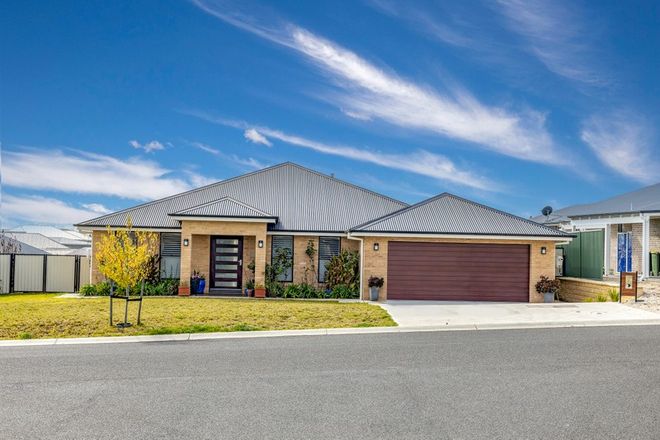 Picture of 13 Twynam Avenue, WINDRADYNE NSW 2795