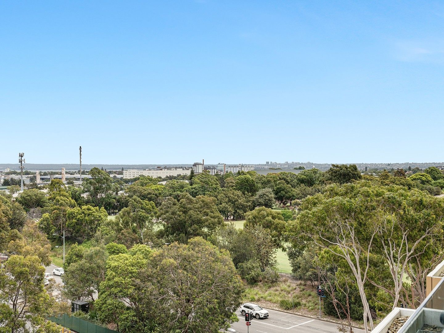 2 bedrooms Apartment / Unit / Flat in 603/128 Banks Avenue EASTGARDENS NSW, 2036