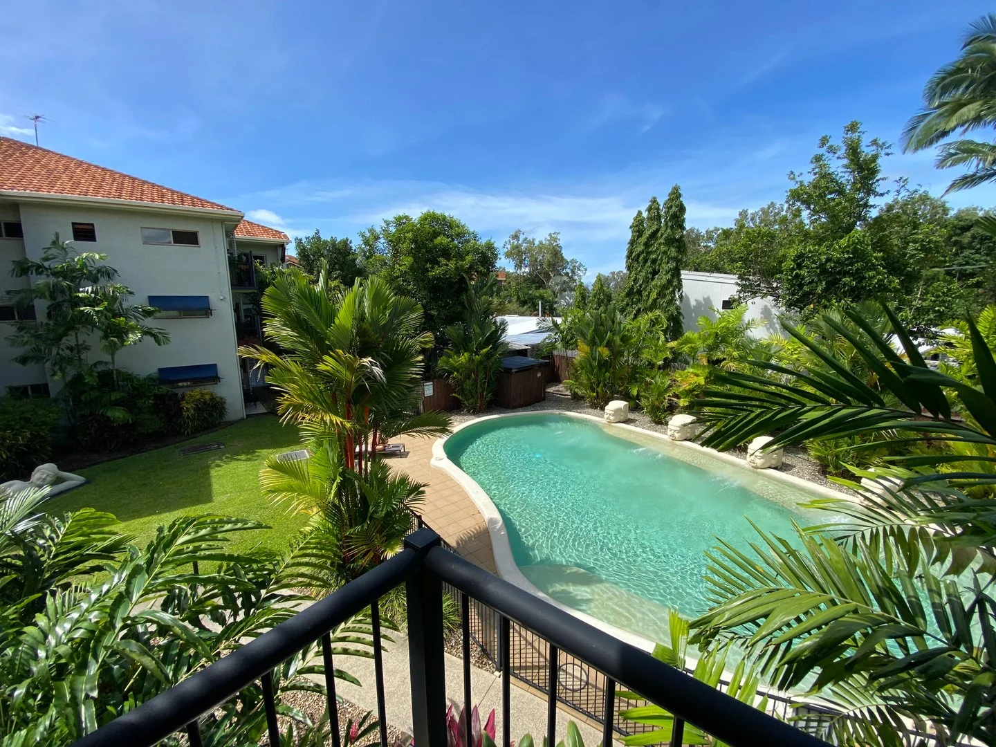 UNIT 2104/40-42 Clifton Road, Clifton Beach QLD 4879