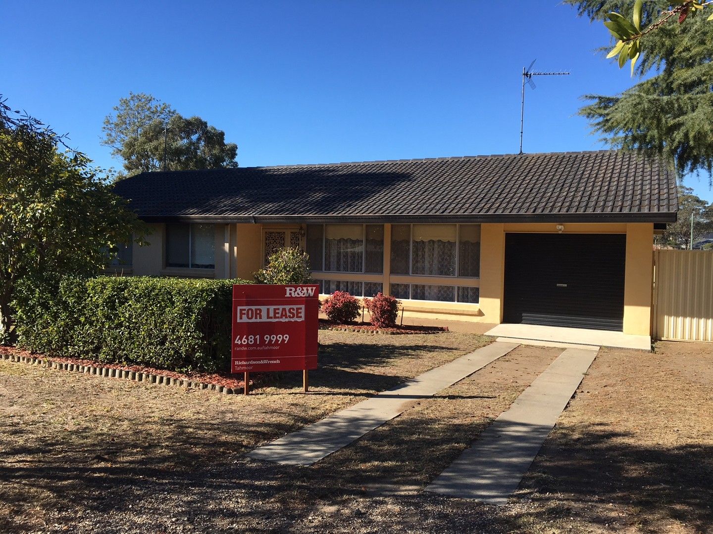 26 Castlereagh Street, Tahmoor NSW 2573 House For Rent 550 Domain