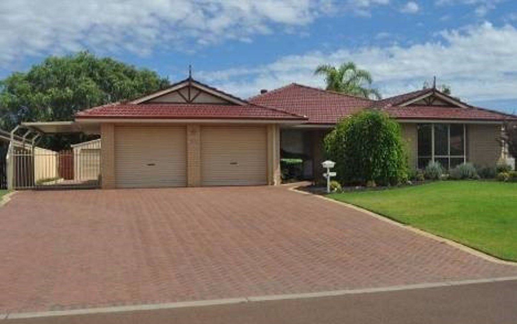 24 Kingfisher Boulevard, Broadwater WA 6280, Image 0