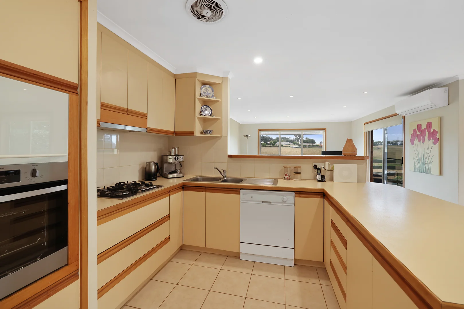 Additional image 6 of 2 Scarlett Close, Leongatha VIC 3953