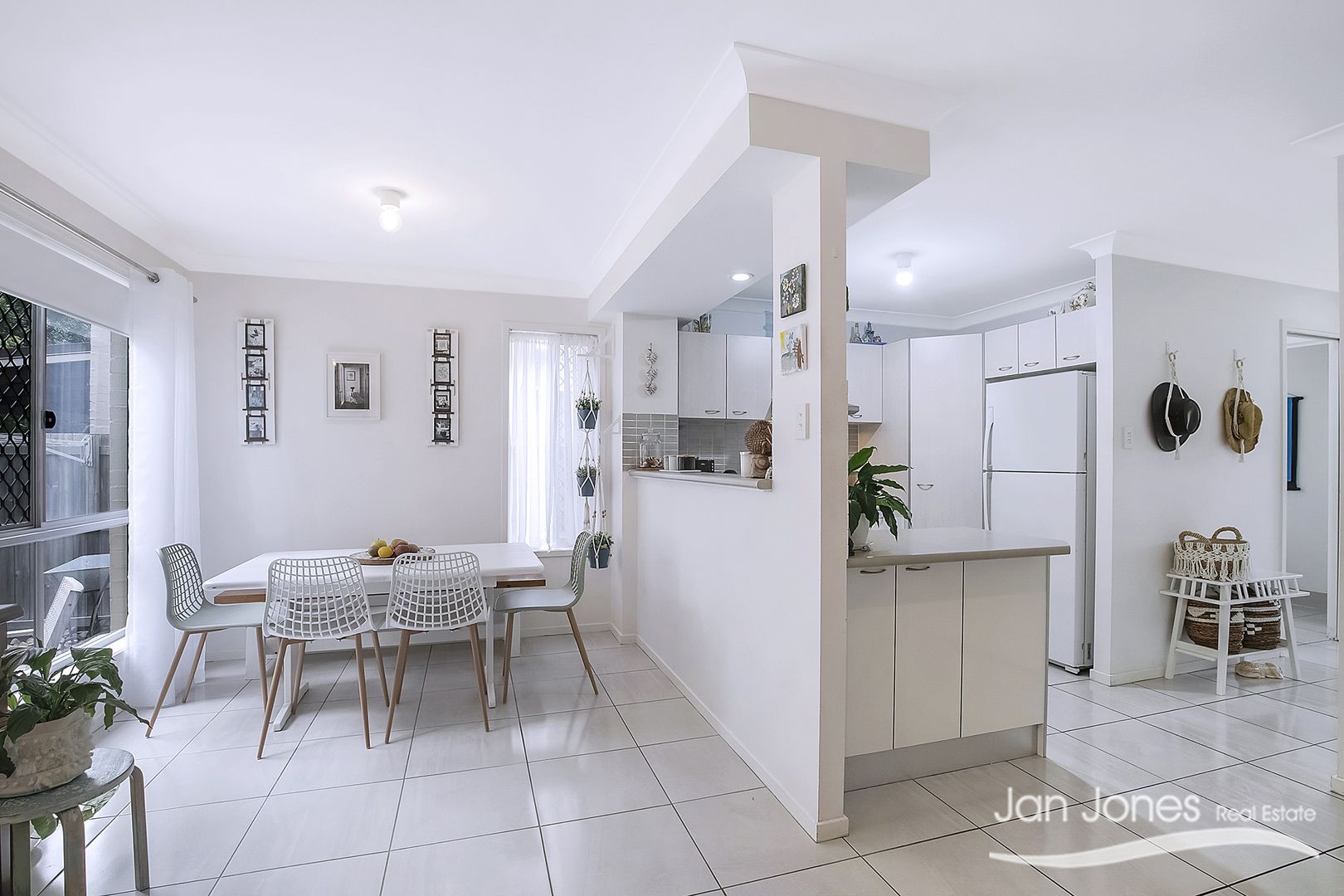 Unit 128/350 Leitchs Rd, Brendale QLD 4500, Image 2