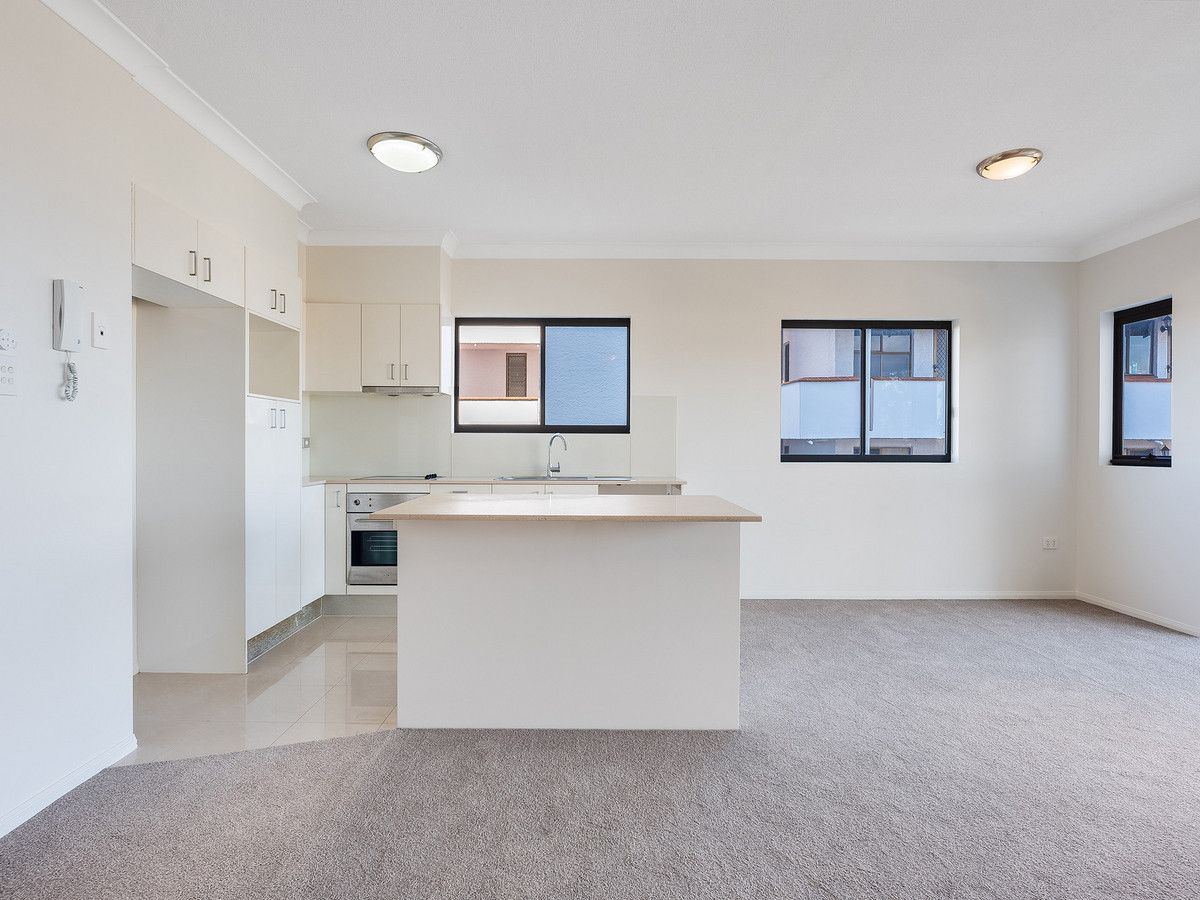 7/50 King Street, Kings Beach QLD 4551, Image 2