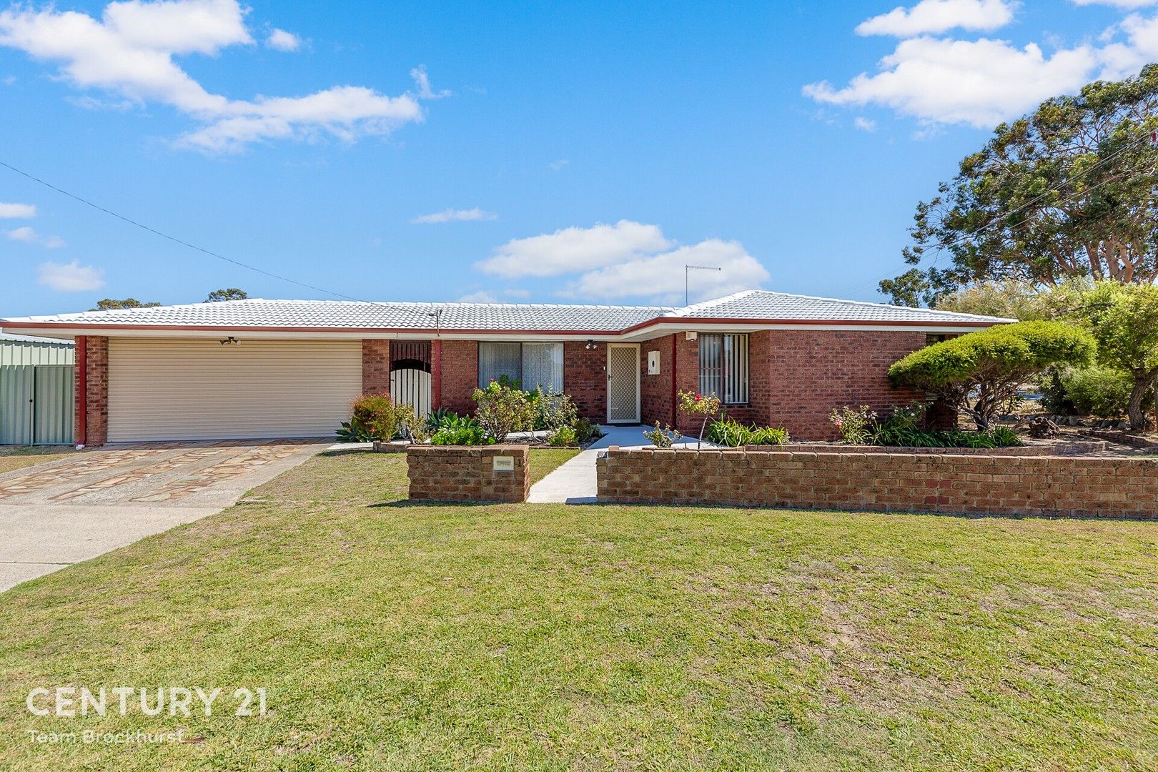 1 Isaacs Court, Huntingdale WA 6110, Image 0