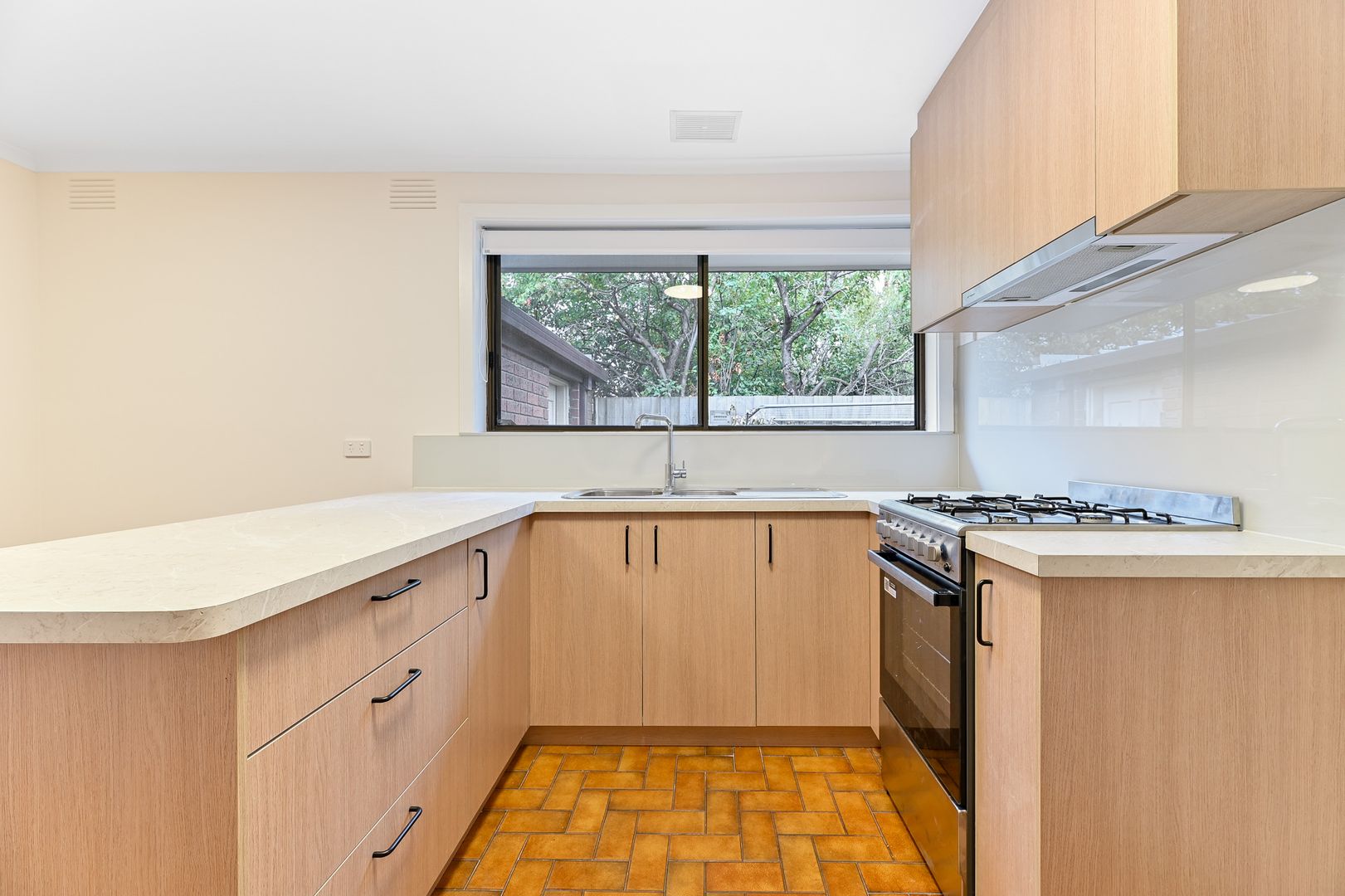 1/2 Shandeau Avenue, Clayton VIC 3168, Image 1