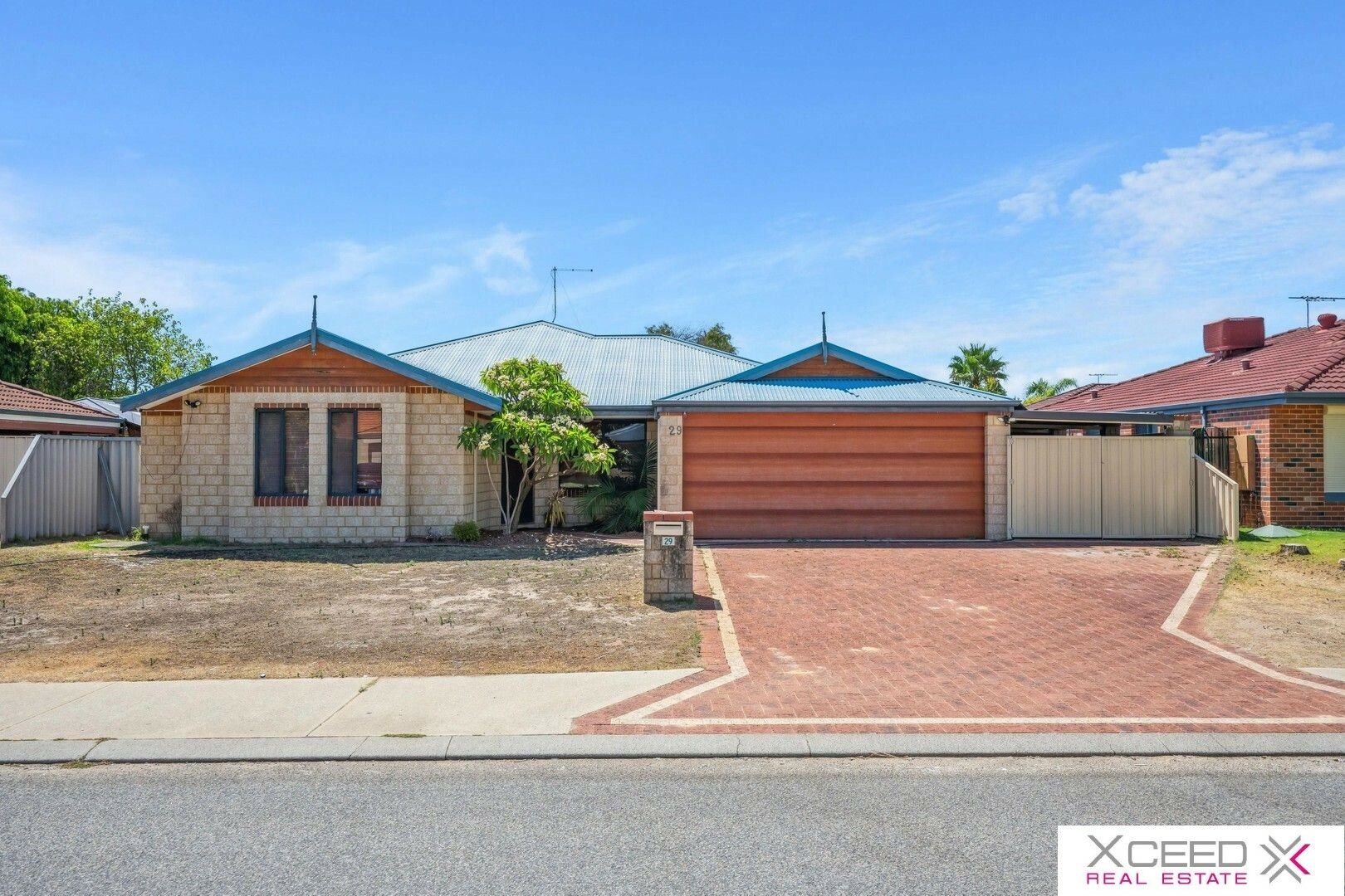 4 bedrooms House in 29 Trevino Drive PORT KENNEDY WA, 6172