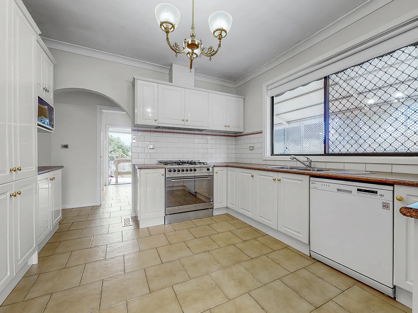 Additional image 9 of 5 Hampton Rd, Essendon West VIC 3040