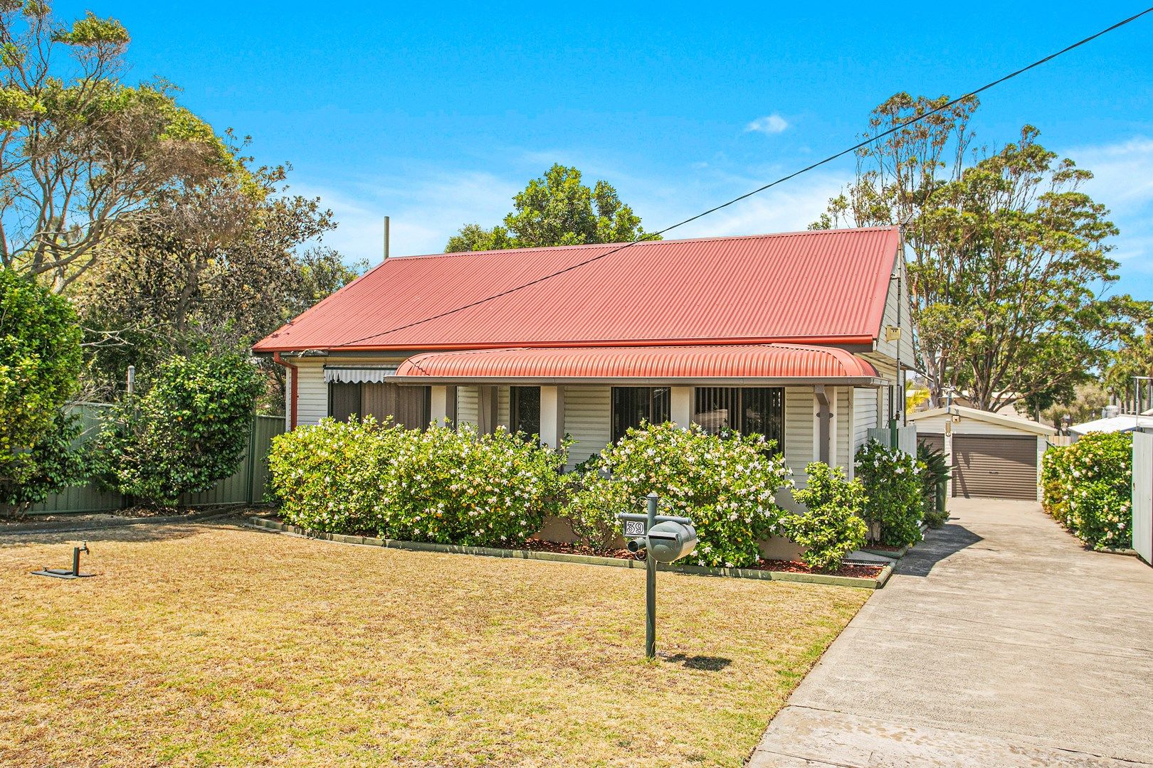 39 Jason Avenue, Barrack Heights NSW 2528, Image 0