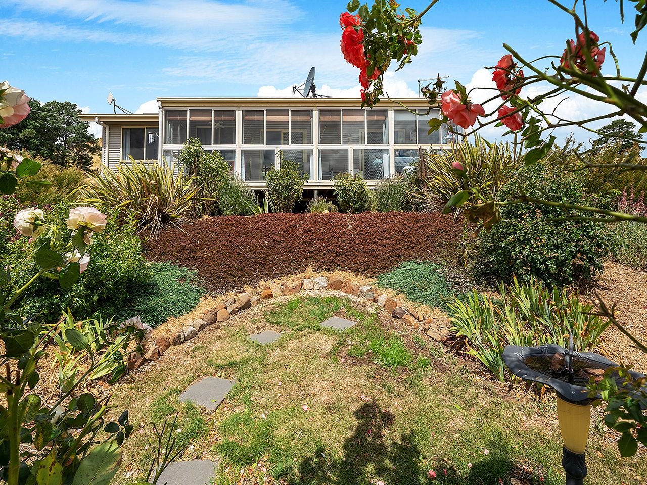 75 Franklin Place, Hamilton TAS 7140, Image 2