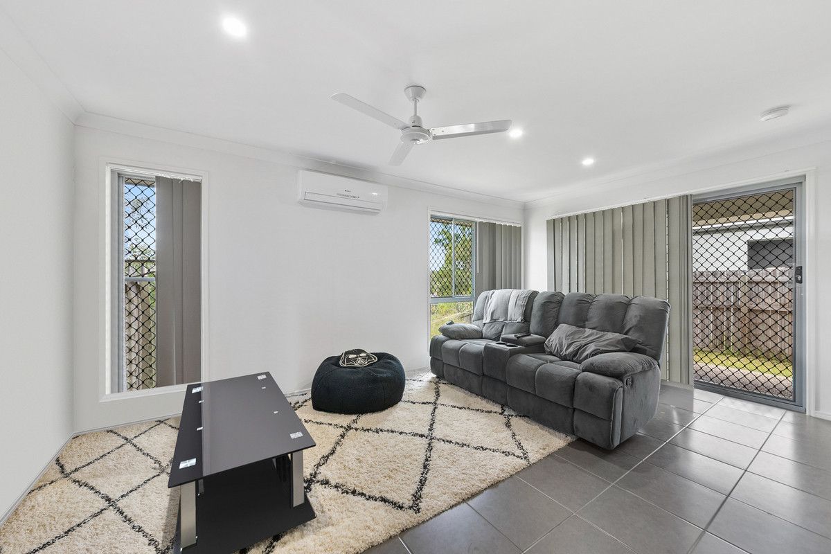 11 Nike Court, Wulkuraka QLD 4305, Image 2