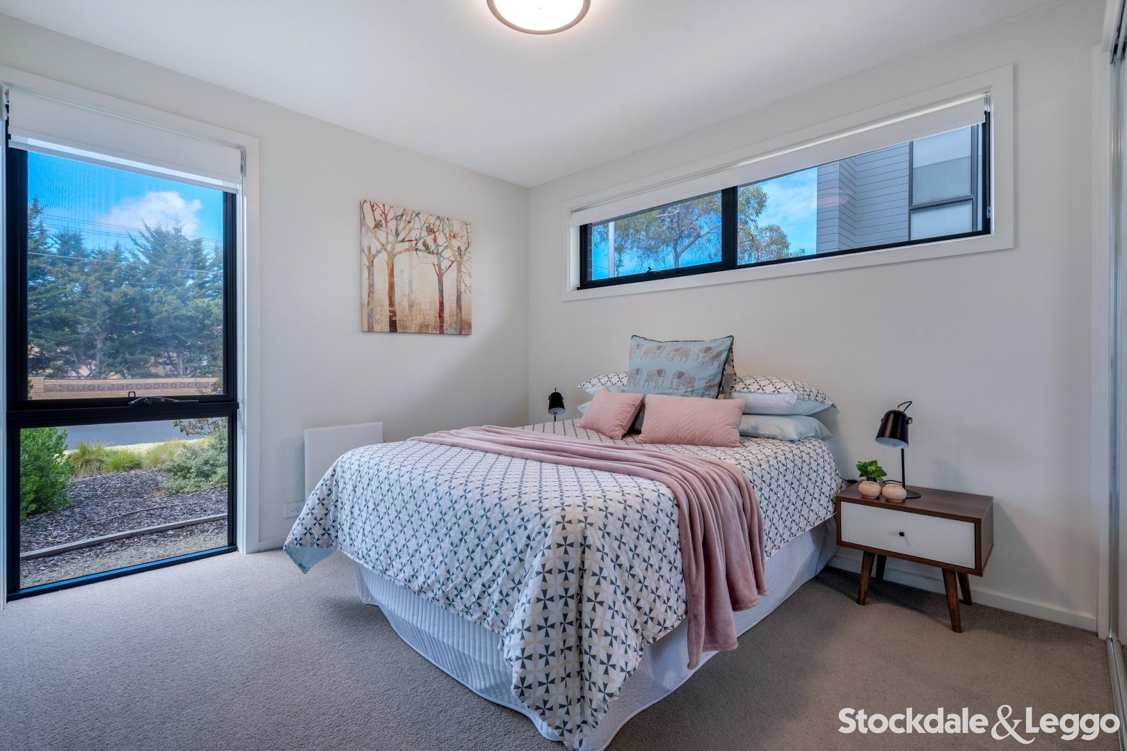 2 Poble Walk, Avondale Heights VIC 3034, Image 2