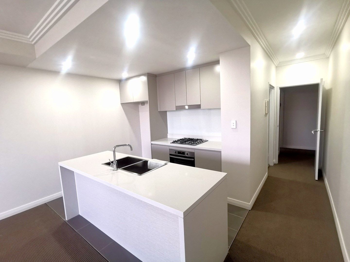 2 bedrooms Apartment / Unit / Flat in R 307/81-86 Courallie Ave HOMEBUSH WEST NSW, 2140