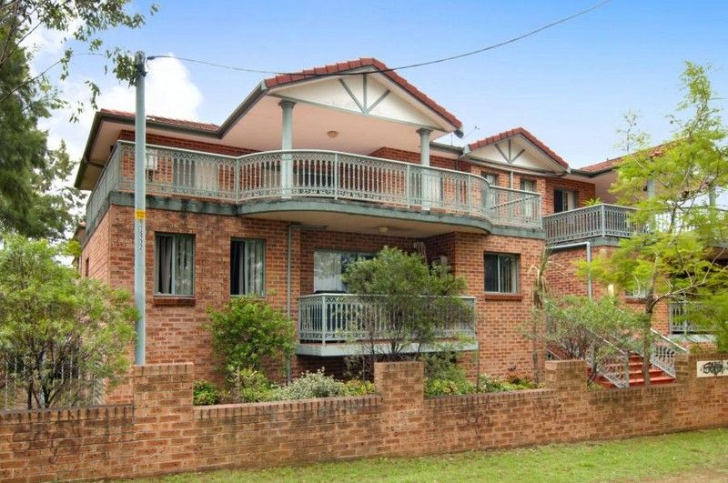 3 bedrooms Apartment / Unit / Flat in 6/15-17 Thomas May Place WESTMEAD NSW, 2145