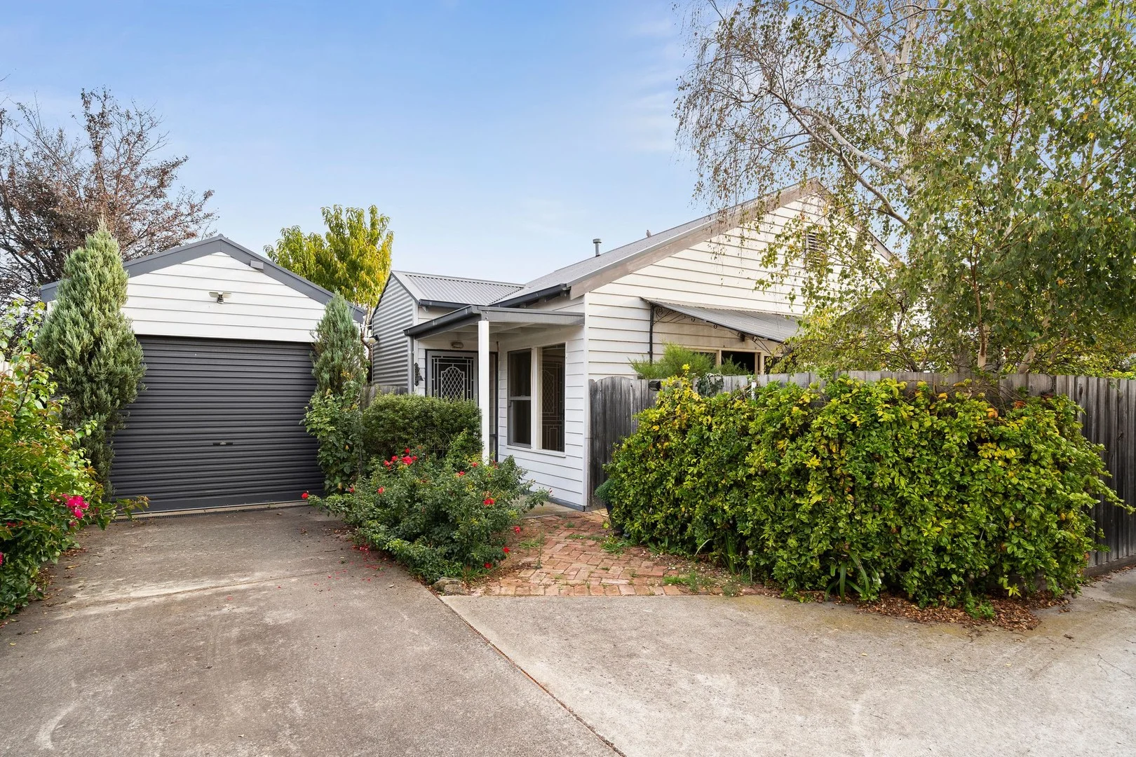 2/10 Westmoreland Street, St Albans Park VIC 3219