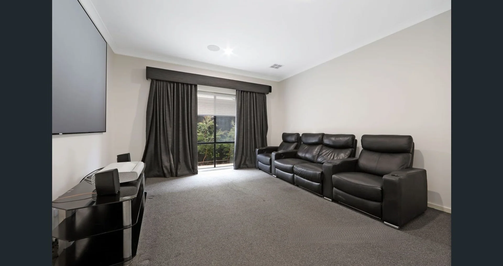 Additional image 8 of 4 Woolly Parade, Clyde North VIC 3978