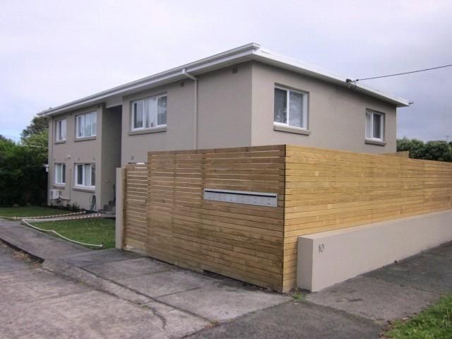2 bedrooms Apartment / Unit / Flat in 4/10 Mountview Court FRANKSTON VIC, 3199