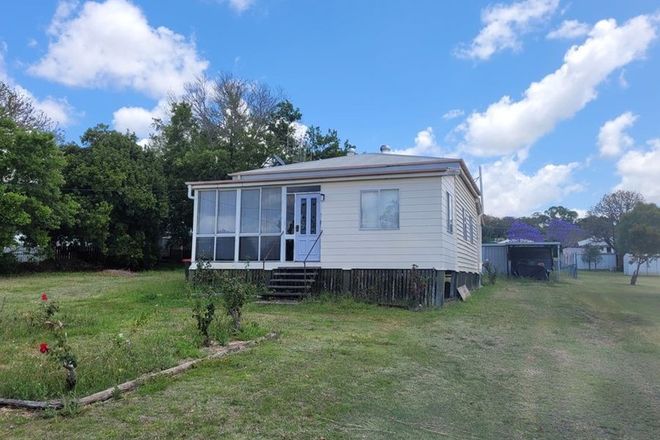 Picture of 11 Barnes Street, GOOMERI QLD 4601