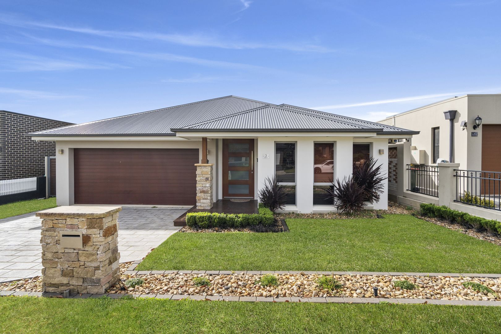 4 bedrooms House in 3 Leeds Street ORAN PARK NSW, 2570