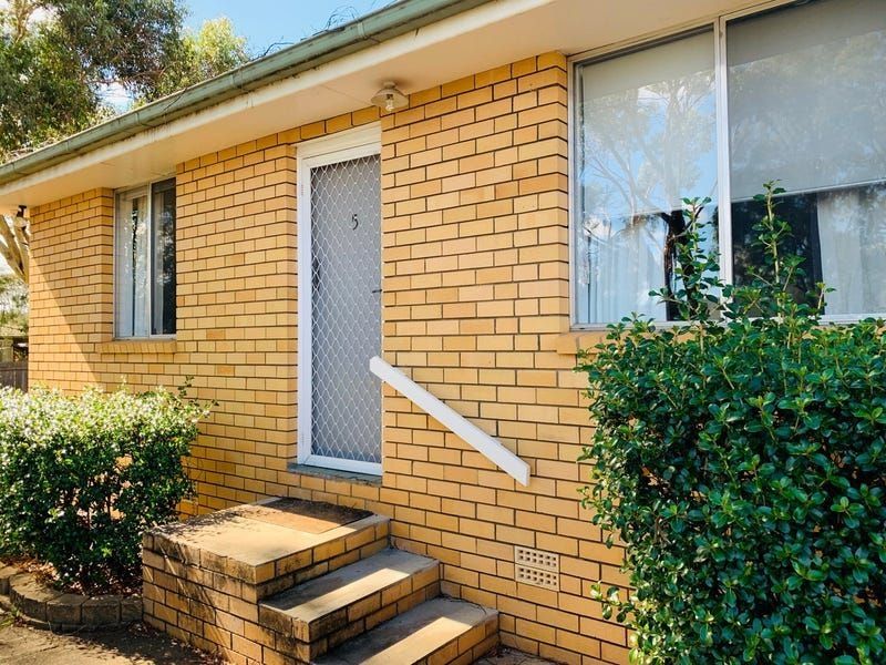 2 bedrooms Apartment / Unit / Flat in 5/47 Dumaresq Street ARMIDALE NSW, 2350
