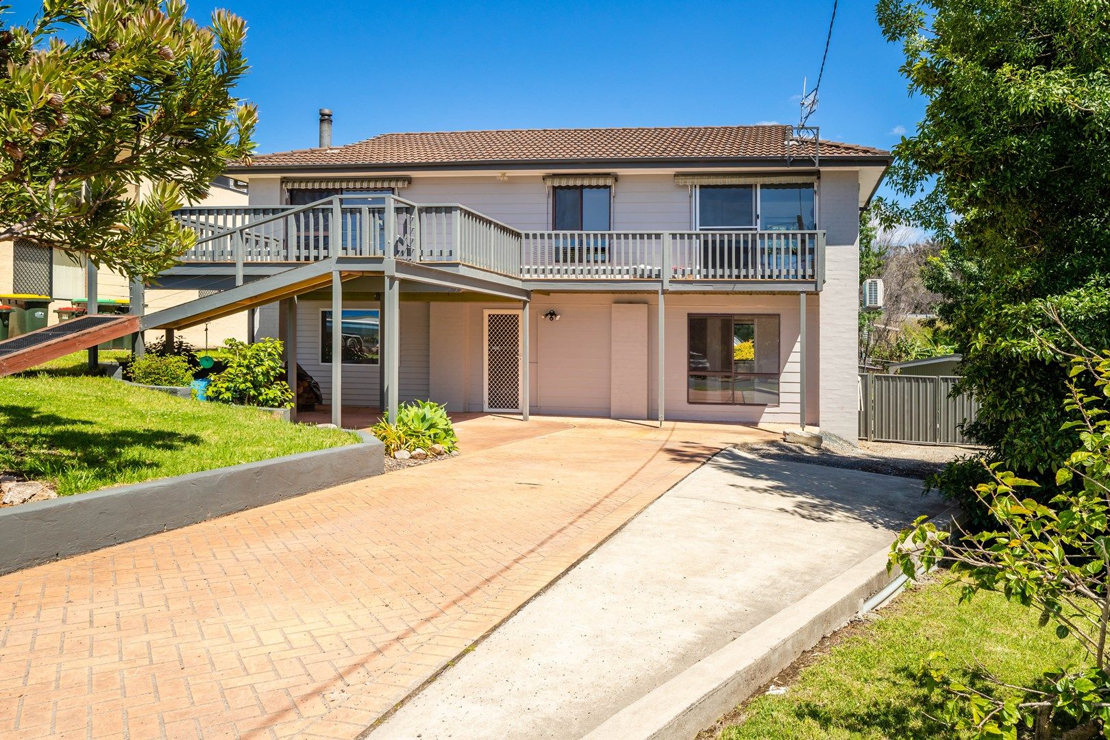 17 Merinda Street, Malua Bay NSW 2536, Image 0