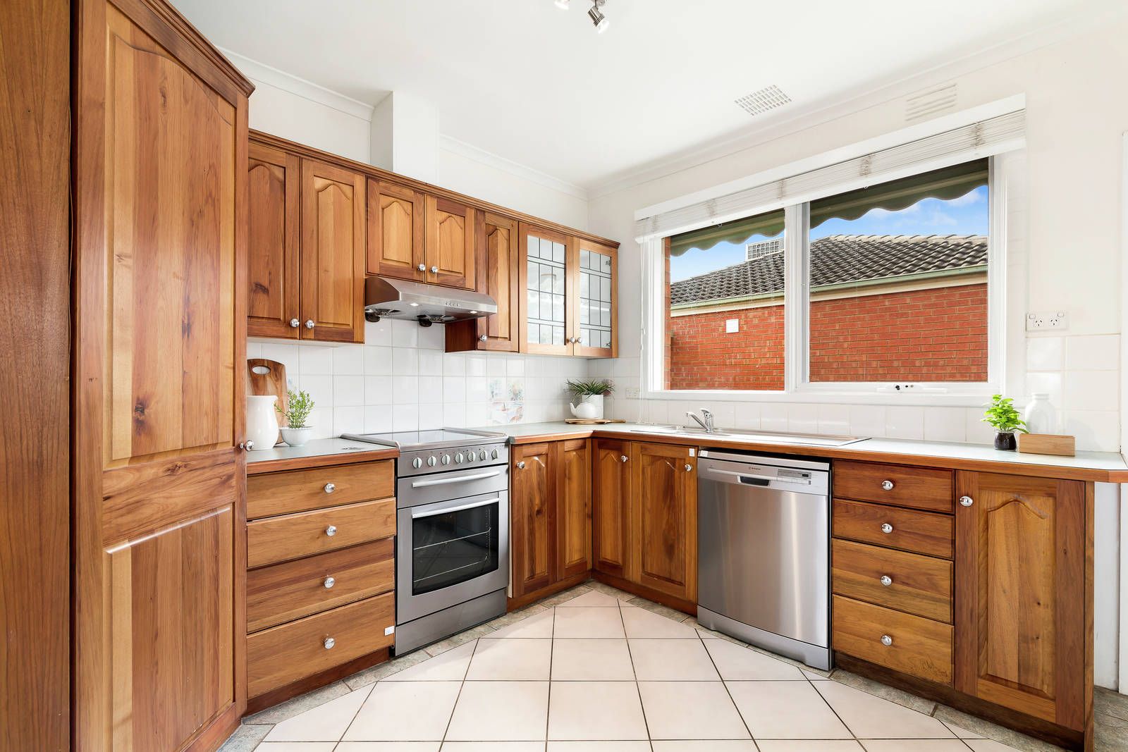 1/39 Lemon Grove, Nunawading VIC 3131, Image 2