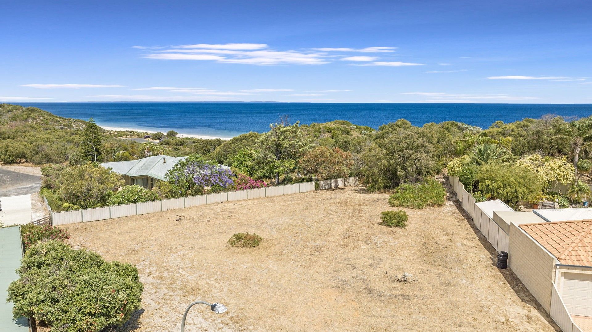 18 Connell Court, Peppermint Grove Beach WA 6271, Image 0
