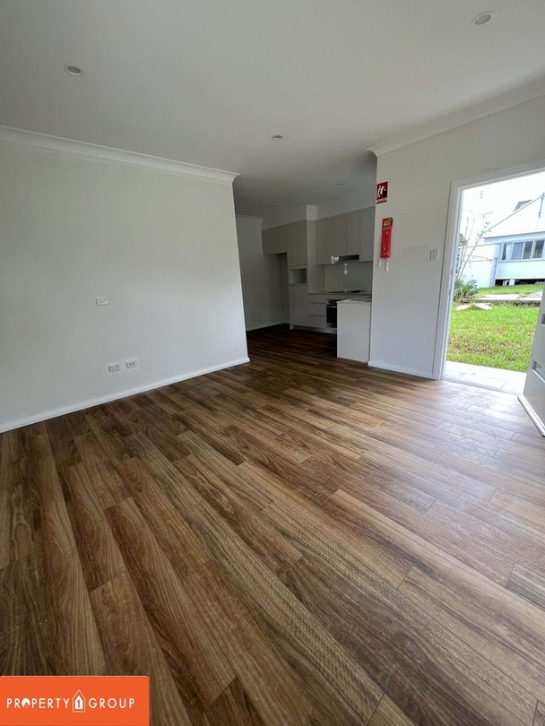 2 bedrooms Apartment / Unit / Flat in 234 A Desborough Street ST MARYS NSW, 2760