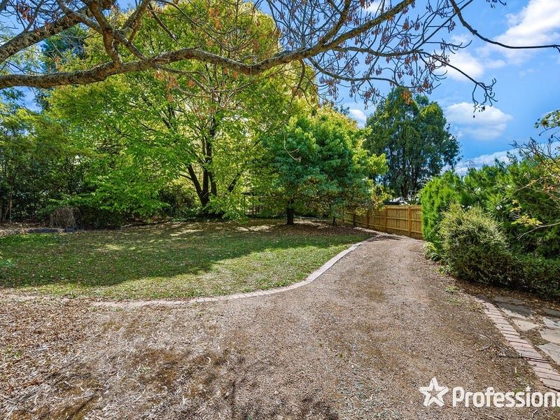 4 Park Street, Wandin North VIC 3139, Image 2