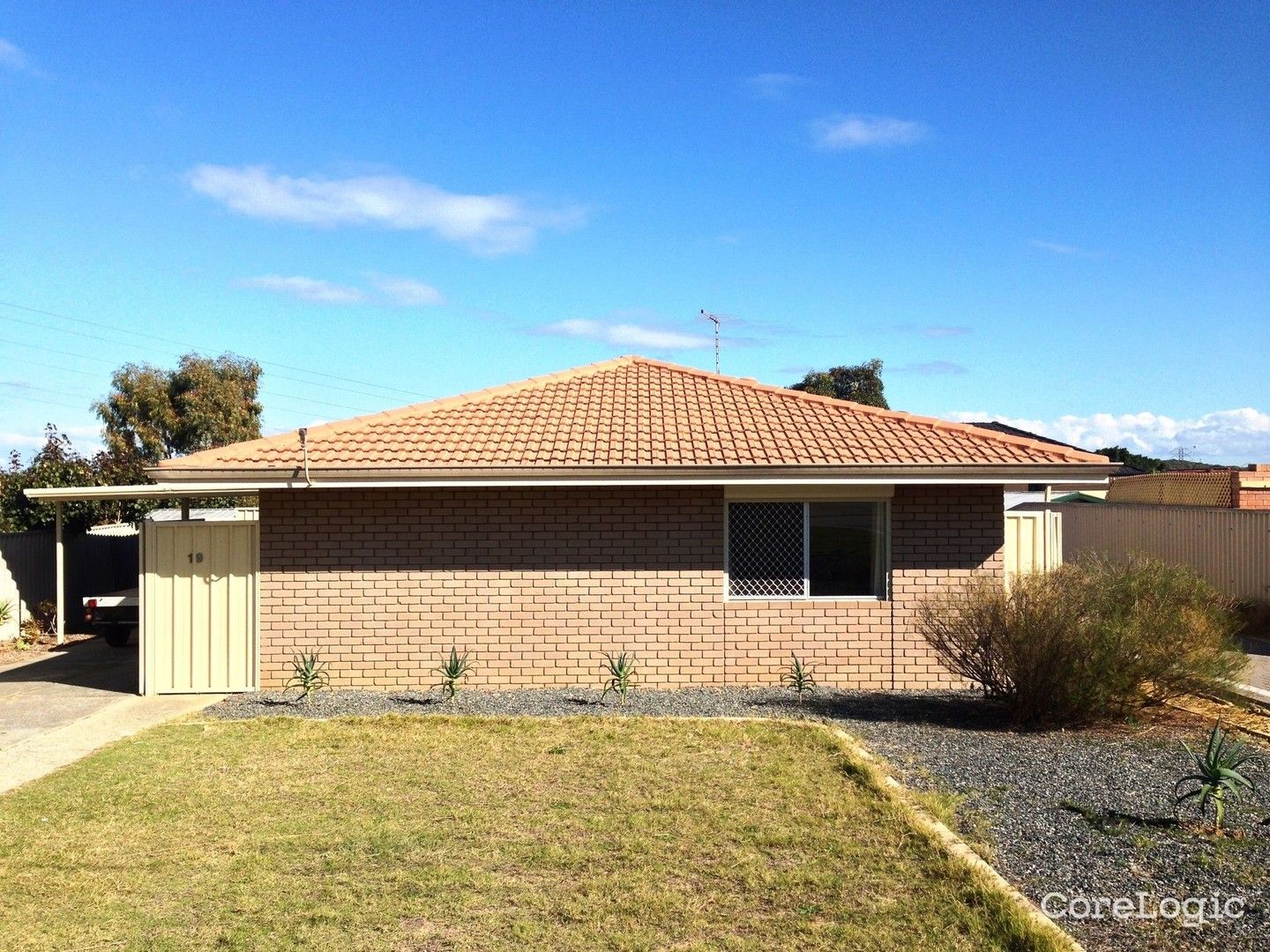 3 bedrooms House in 19 Grandpre Cres HAMILTON HILL WA, 6163