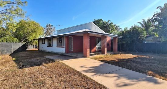 3 bedrooms House in 13 Moreton Place KARAMA NT, 0812