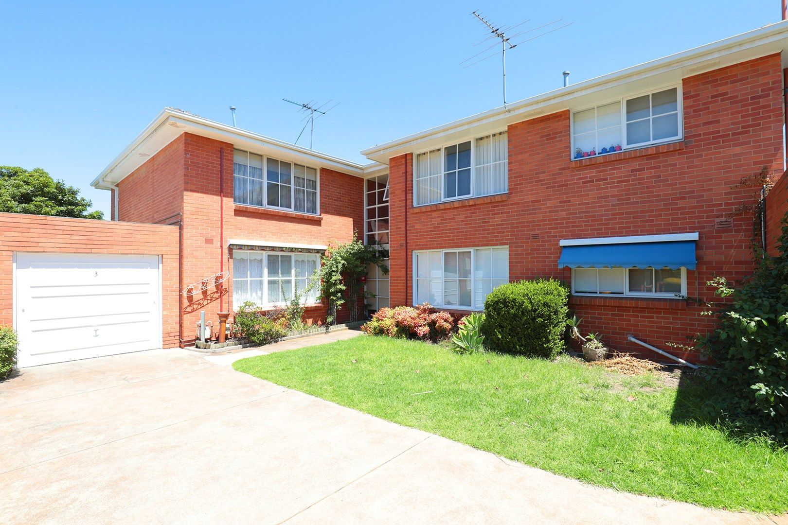 3/24 Leslie Road, Essendon Property History & Address Research Domain