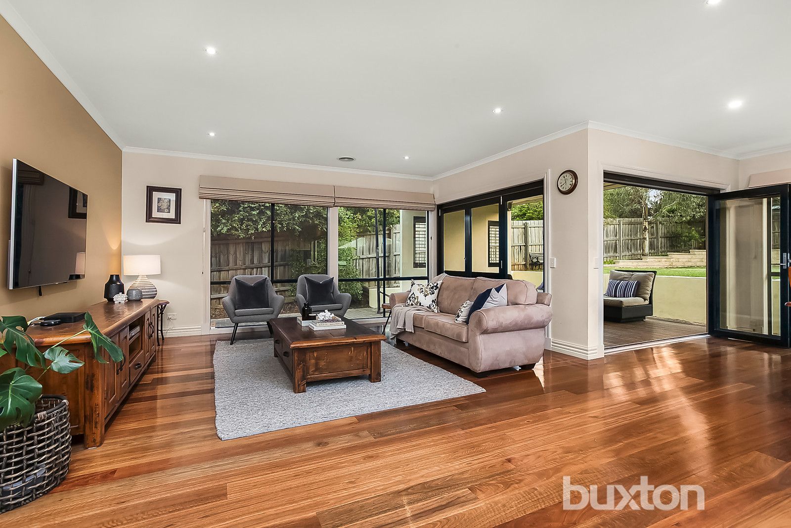 8 Thomas Street, Camberwell VIC 3124, Image 2