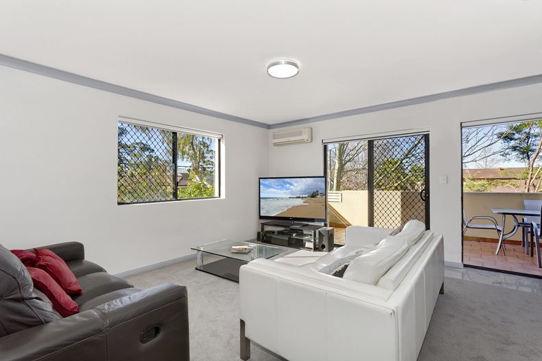 9/98 Starkey Street, Killarney Heights NSW 2087, Image 2