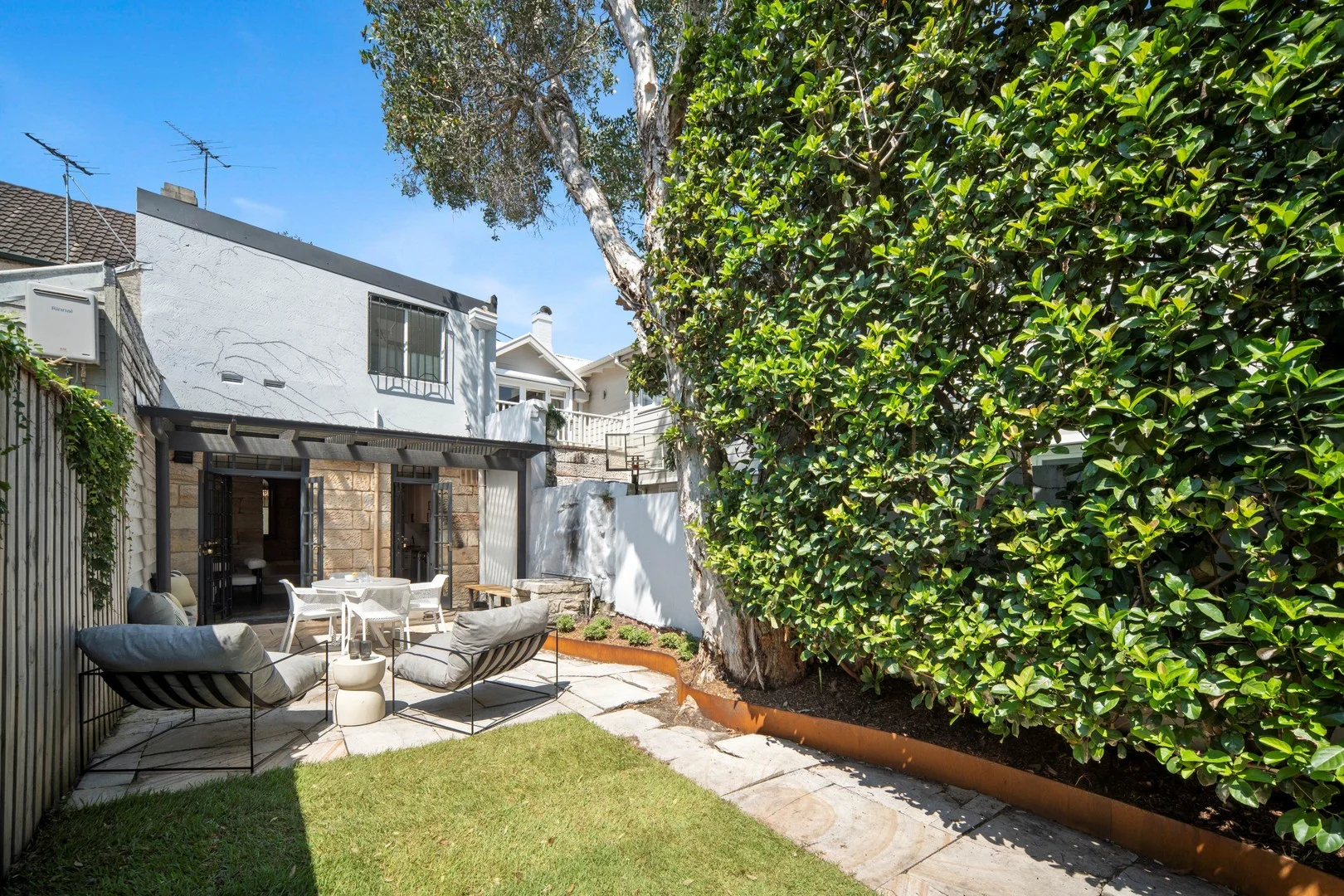 11 Blenheim Street, Queens Park NSW 2022