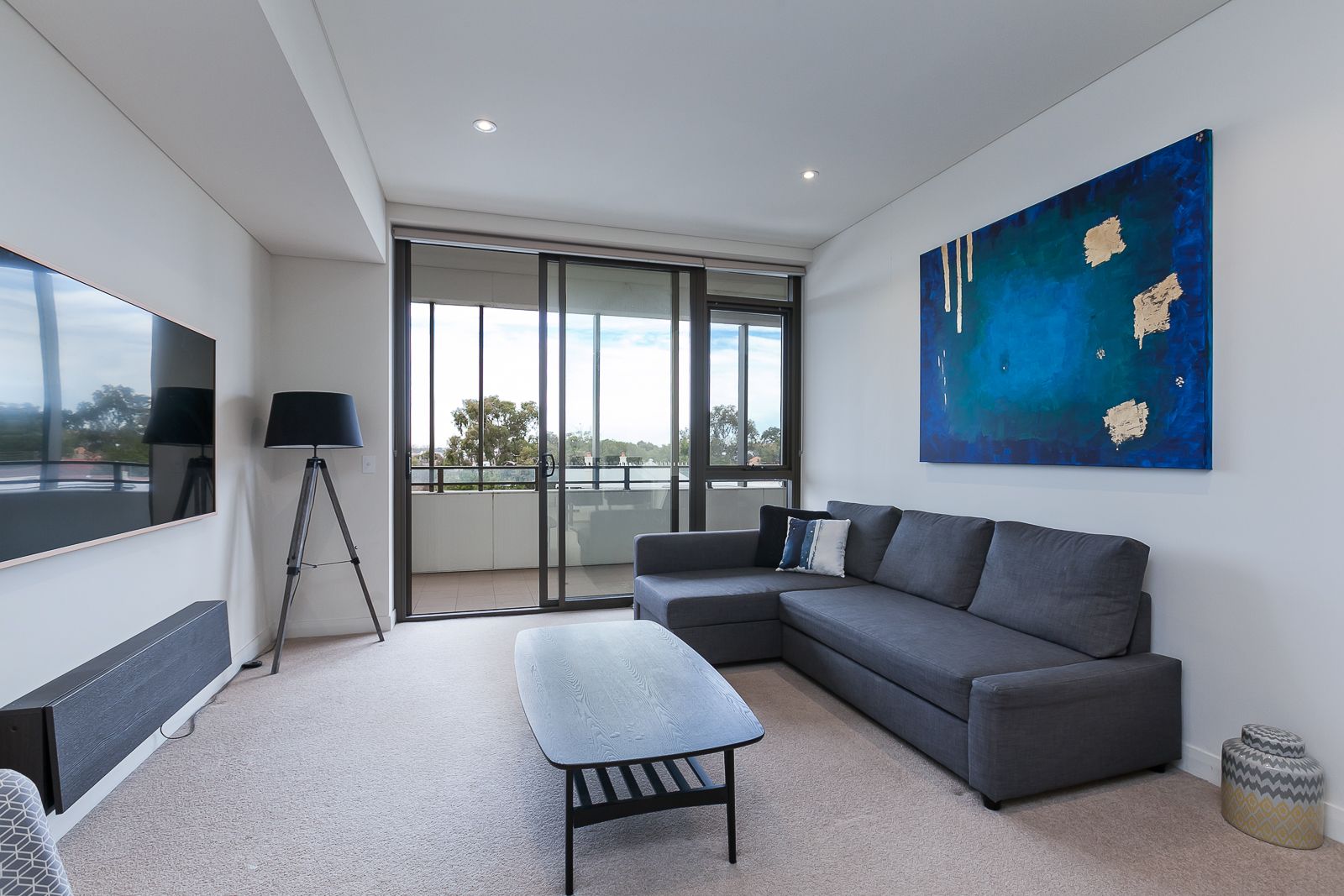 1 bedrooms Apartment / Unit / Flat in 13/1 Freshwater Parade CLAREMONT WA, 6010