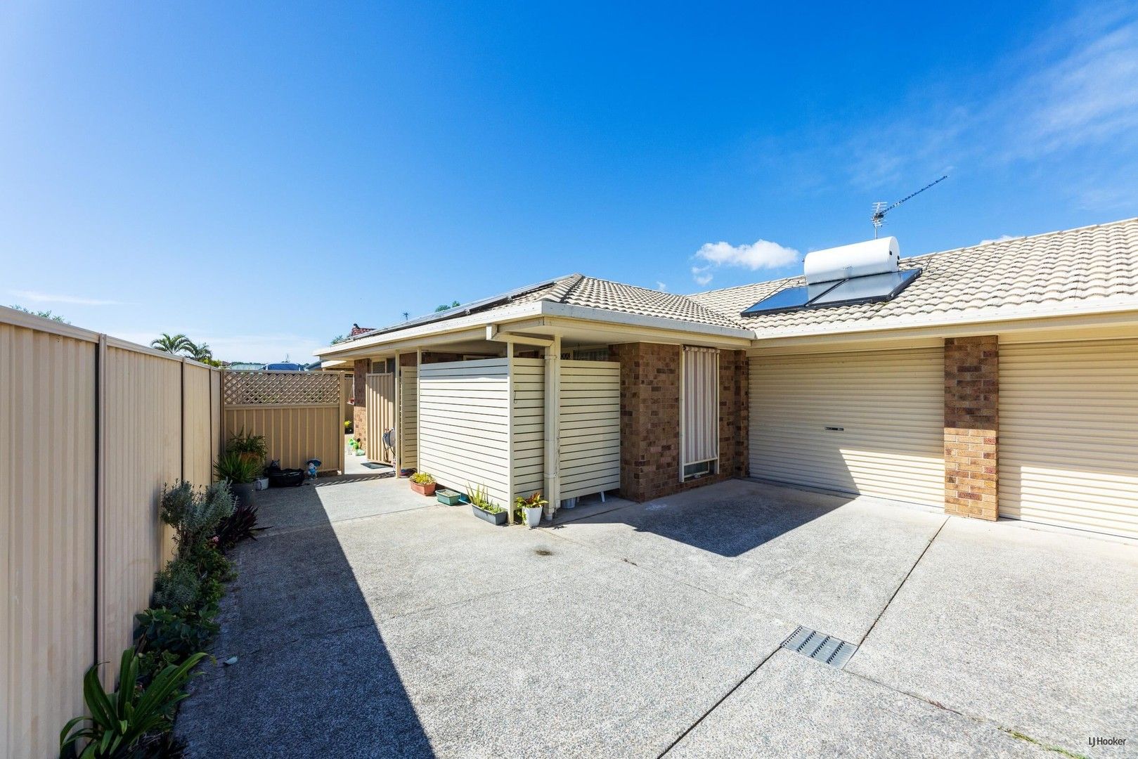 2/86 Honeymyrtle Drive, Banora Point NSW 2486, Image 1