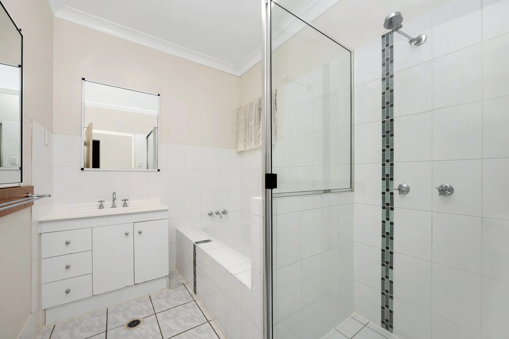 Additional image 7 of 411A Charles Street, Kirwan QLD 4817
