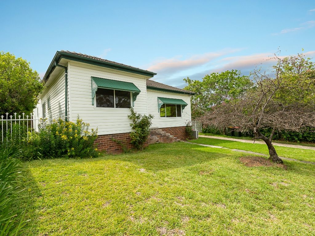 12 Fairfield Road, Guildford West NSW 2161, Image 0